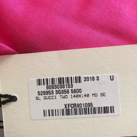 Brand New 💯% Authentic GUCCI  SCARF - Picture 5 of 7